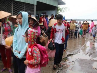 Vietnam’da 1 milyon kişi Tembin Tayfunu’ndan kaçıyor