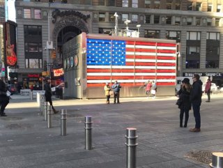 New York’ta terör saldırılarına karşı metal bariyer