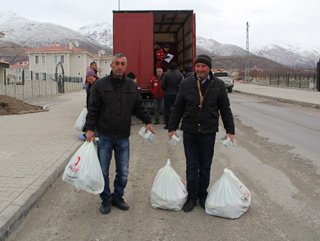 Türk Kızılayından 570 Ahıskalı aileye gıda yardımı