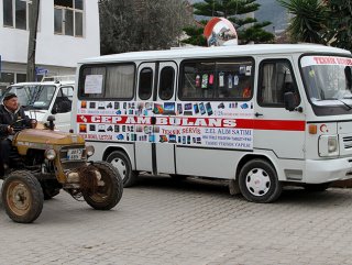 ’Cep ambulansı’ ile köy köy dolaşıyor