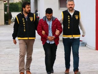 Adana’da 51 yıl hapis cezası alan adam kebepçıda yakalandı