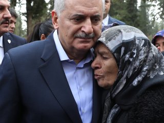 Başbakan Yıldırım şehit Bayram’ın cenaze törenine katıldı