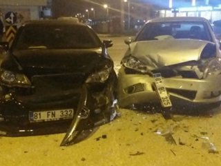 Düzce’de trafik kazası: 3 kişi yaralandı