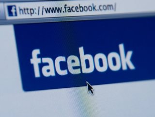 Facebook’un net karı ve geliri arttı