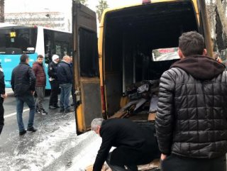 Vatan Caddesi’nde minibüs yandı