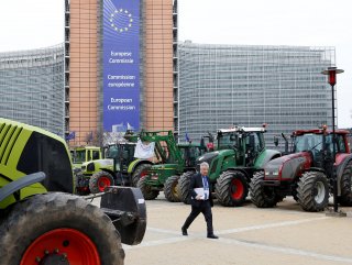 Brüksel’de çiftçilerden protesto