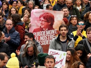 Puigdemont’un tutukluluk süresi uzatıldı
