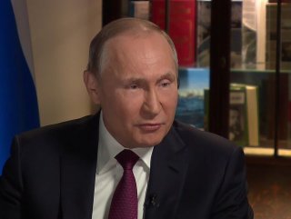Putin: Amerika’nın politik işlerine burnumuzu sokmuyoruz