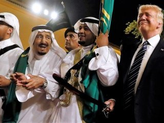 Trump Suudi Kralı’ndan Suriye için 4 milyar dolar istedi