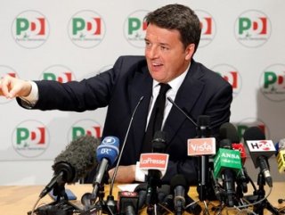 İtalya’da seçimi kaybeden Renzi istifa kararı aldı