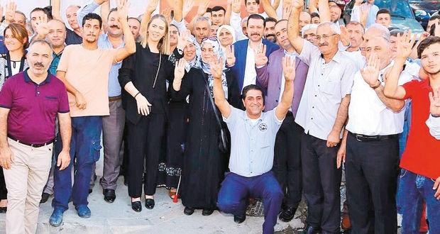 İzmir’de AK Partili vekiller CHP’ yi eleştirdi