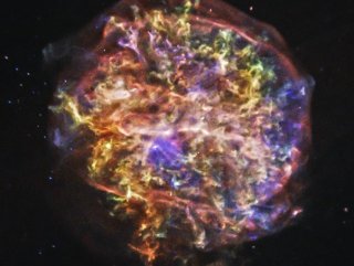Süpernova kalıntısındaki maddelerin renk cümbüşü