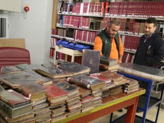 İstanbul Üniversitesi’nin çöpe atılan binlerce kitabı hizmette