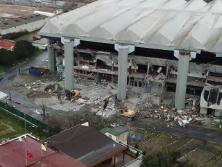 Abdi İpekçi Spor Salonu’nun yıkımı başladı