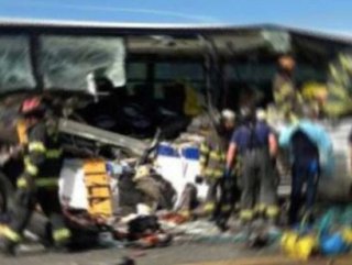 Brezilya’da otobüs devrildi: 7 ölü 20 yaralı
