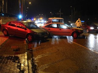 Bursa’da kaza yapan araç 7 araca çarptı