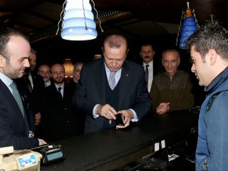 Cumhurbaşkanı Erdoğan, İstanbul’da çorbacıya gitti