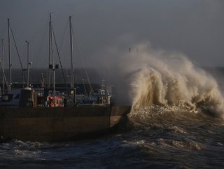 Fransa’da şiddetli fırtına: 40 bölgede alarm