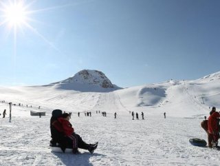 Hakkari’deki kış sporları merkezinin alanı genişletiliyor