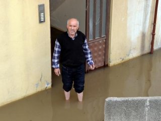 Kahramanmaraş’ta evleri kanalizasyon suyu bastı