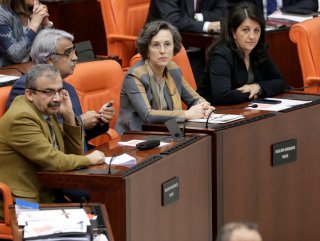 Leyla Zana kararı HDP’lilerin yüzünü düşürdü