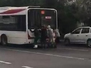 Patenli çocukların tehlikeli yolculuğu
