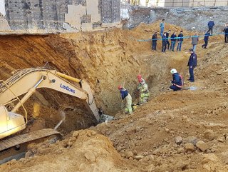 Sultangazi’de inşaat alanında toprak kayması: 1 ölü