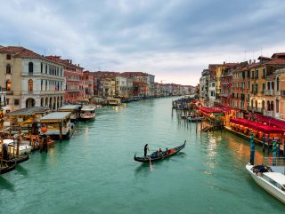 Venedik’te Japon turistler 1100 euroluk hesaba isyan etti