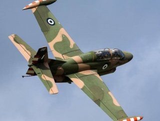Yunanistan’da askeri eğitim uçağı düştü