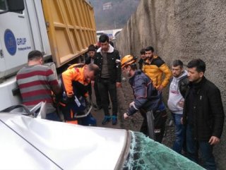 Zonguldak&rsquo;ta trafik kazası: 1 ölü, 2 yaralı