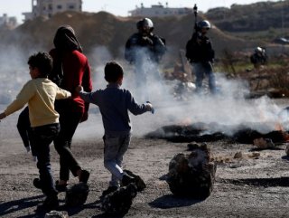 İsrail ordusu bir çocuğu daha vurdu