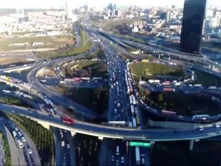 İstanbul’da karne trafiği havadan görüntülendi