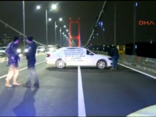 15 Temmuz Şehitler Köprüsü&rsquo;nde eylem, trafiği kilitledi
