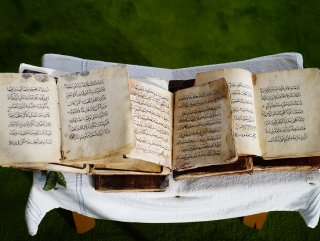 700 yıllık Kur’an-ı Kerim’ler büyük ilgi görüyor