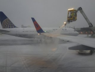 ABD’de kar yağışı nedeniyle bin 300 uçuş iptal