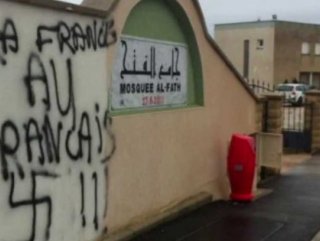 Altaş: Avrupa’da camilere saldırılar endişelendiriyor