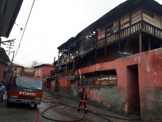 Ankara’da 6 ev yangında kül oldu