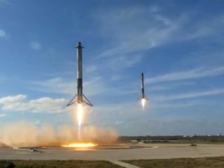 Falcon Heavy uzaya fırlatıldı