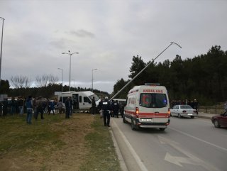 Sinop’ta iki servis minibüsü çarpıştı: 14 yaralı