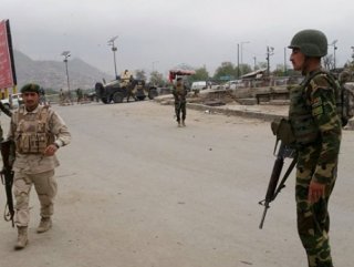 Taliban, Afganistan’da 30 yolcuyu kaçırdı