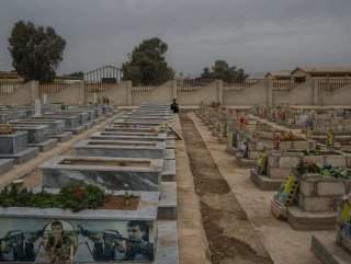 Teröristler için çift katlı mezar yapıyorlar