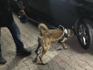 Adana’da otomobile yerleştirilen soba borusundan eroin çıktı
