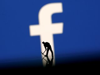 Facebook kullanıcılarından özür diledi