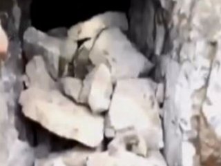 Hakkari’de teröristlerin 125 metrelik mağarası bulundu