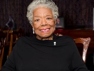 Hayata karşı dimdik bir kadın:  Maya Angelou
