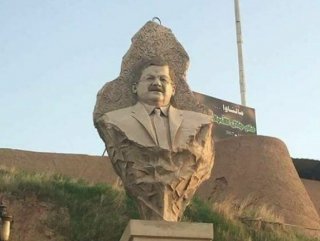 Kerkük’e dikilen Talabani’nin heykeli kaldırıldı