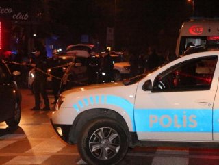 Ortaköy’de gece kulübü önünde silahlı kavga