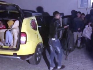 Ticari takside 12 kaçak yakalandı