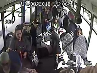 Yolcu halk otobüsünde kalp krizi geçirdi