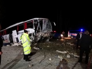 Çorum’da otobüs kazası: 2 ölü 22 yaralı